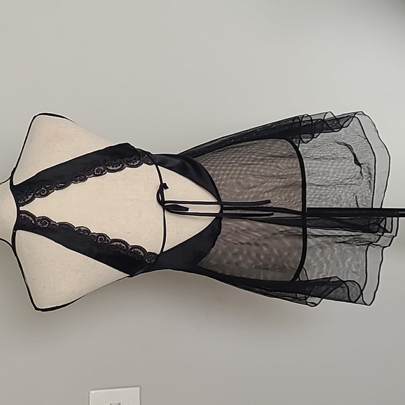 Victoria's Secret black lace sheer baby doll nighty from early 2000's - Picture 7 of 11